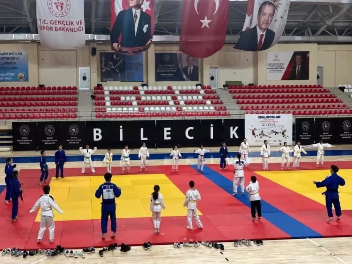 Bilecik\'te Judo Spor Okulları Gelişimi Destekliyor