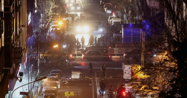 Bomba iddia: Hamaney yer altı sığınağında saklanıyor Bomba iddia: Hamaney yer altı sığınağında saklanıyor