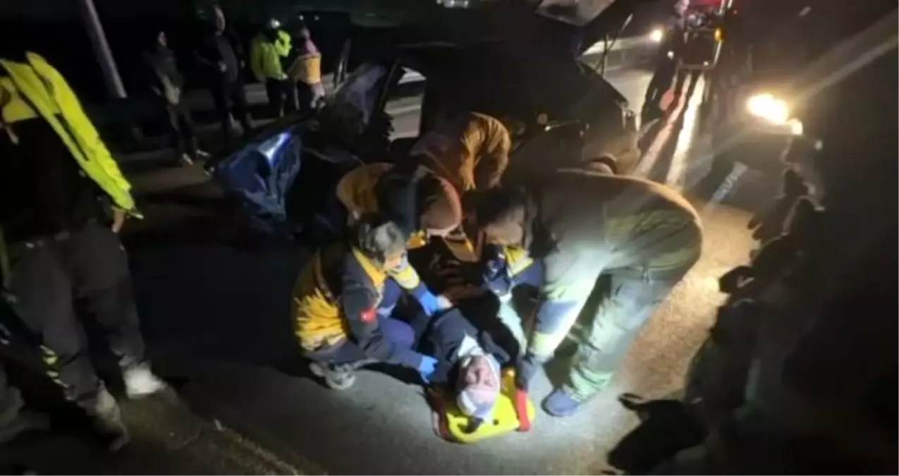 Bursa\'da Kaza: İki Kişi Ağır Yaralı