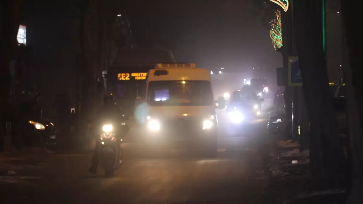 Diyarbakır\'da Yoğun Sis Ulaşımı Etkiledi