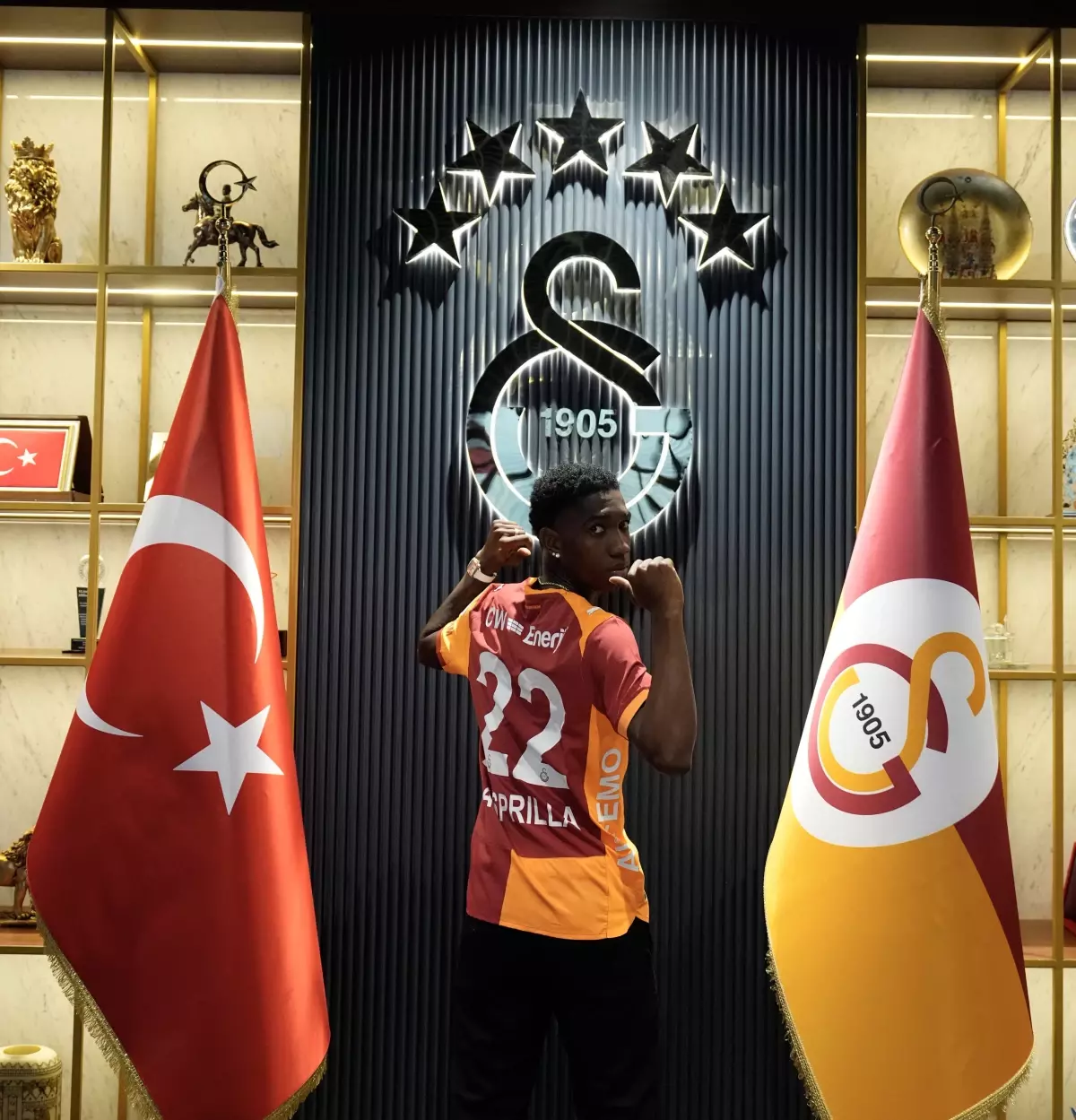 Galatasaray, Yaser Asprilla\'yı Kiraladı