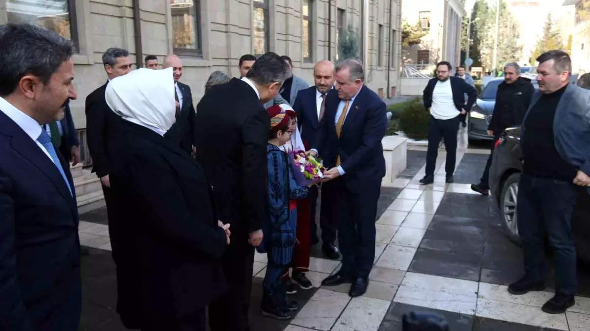 Bakan Bak Eskişehir\'de