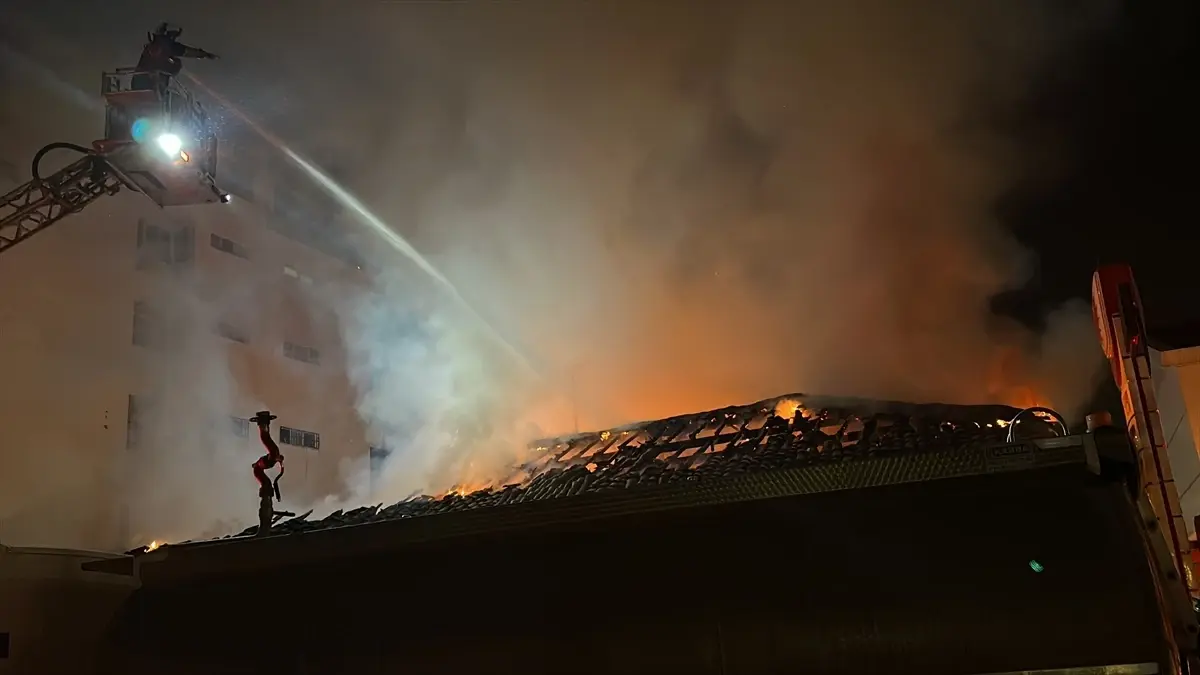 İskenderun\'da Hırdavat Dükkanında Yangın