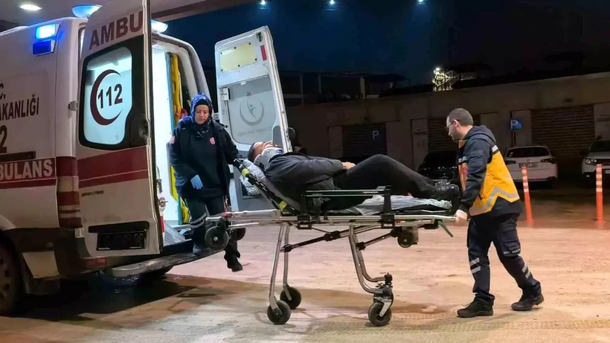 İnegöl\'de Trafik Kazası: 2 Yaralı