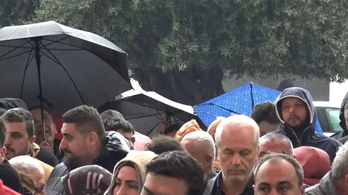 Antalya\'da İndirim İzdihamı