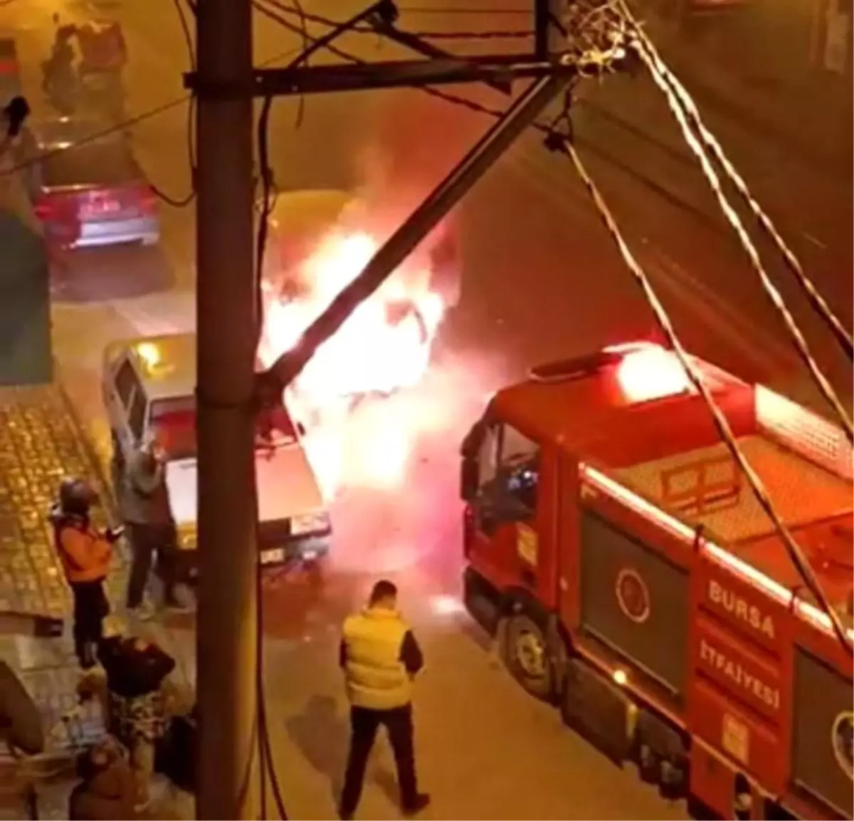 Bursa\'da Otomobil Yangını