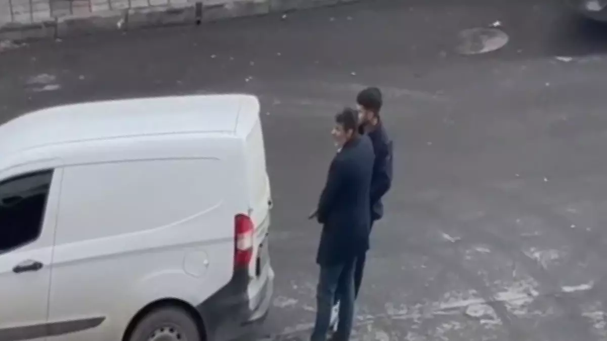 Sultangazi\'de Silahlı Tartışma