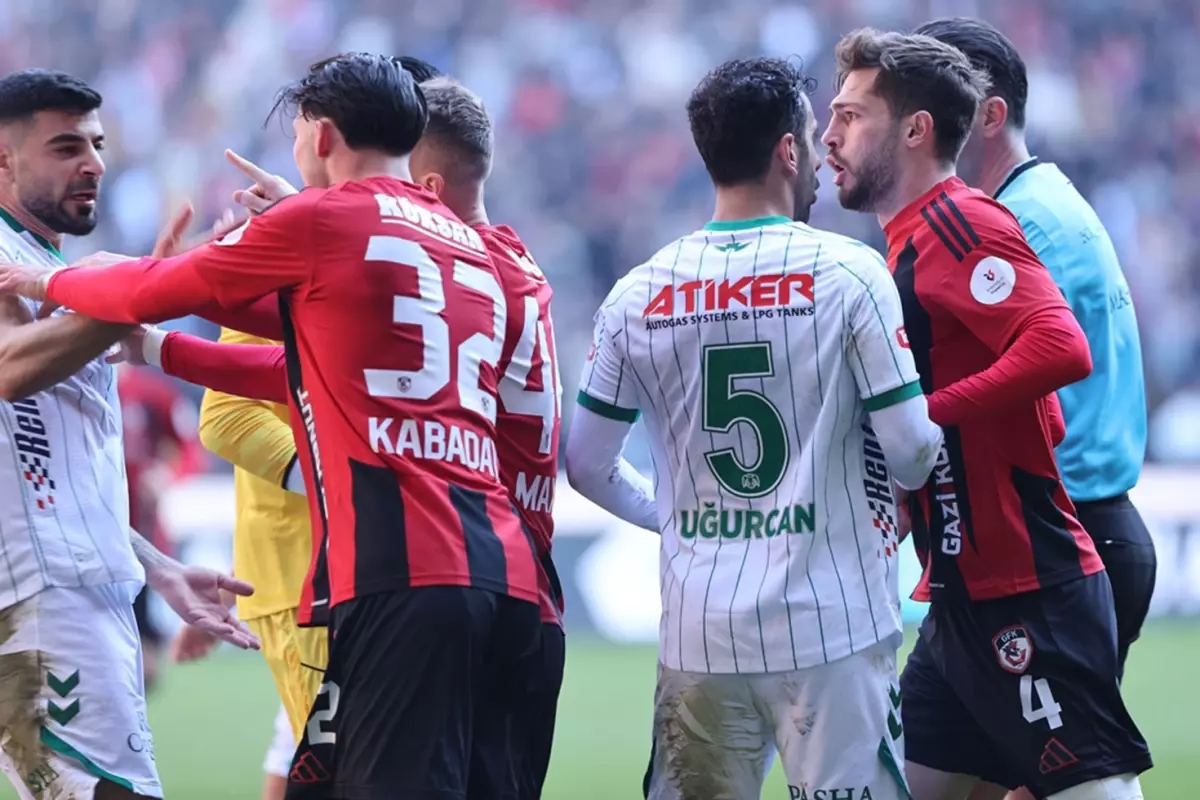 Süper Lig\'e geri dönüşü muhteşem oldu! Kramer\'den 88. dakikada hayati bir gol