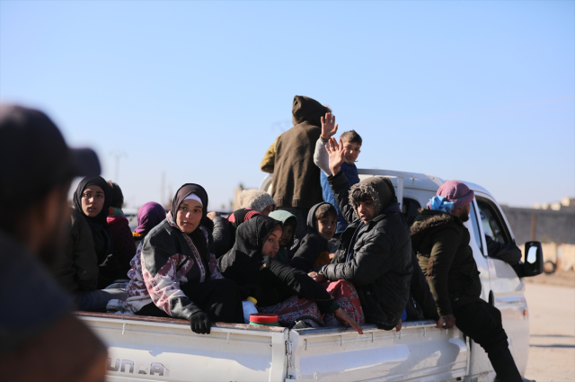 Suriye ordusu Rakka, Haseke ve Halep hattında iki insani koridor açtı