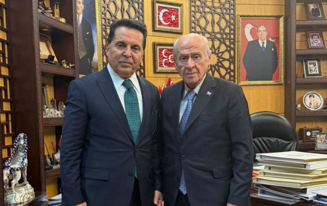 Ahmet Özer, MHP lideri Devlet Bahçeli ile diyaloğunu anlattı Bana dedi ki... Ahmet Özer, MHP lideri Devlet Bahçeli ile diyaloğunu anlattı Bana dedi ki...