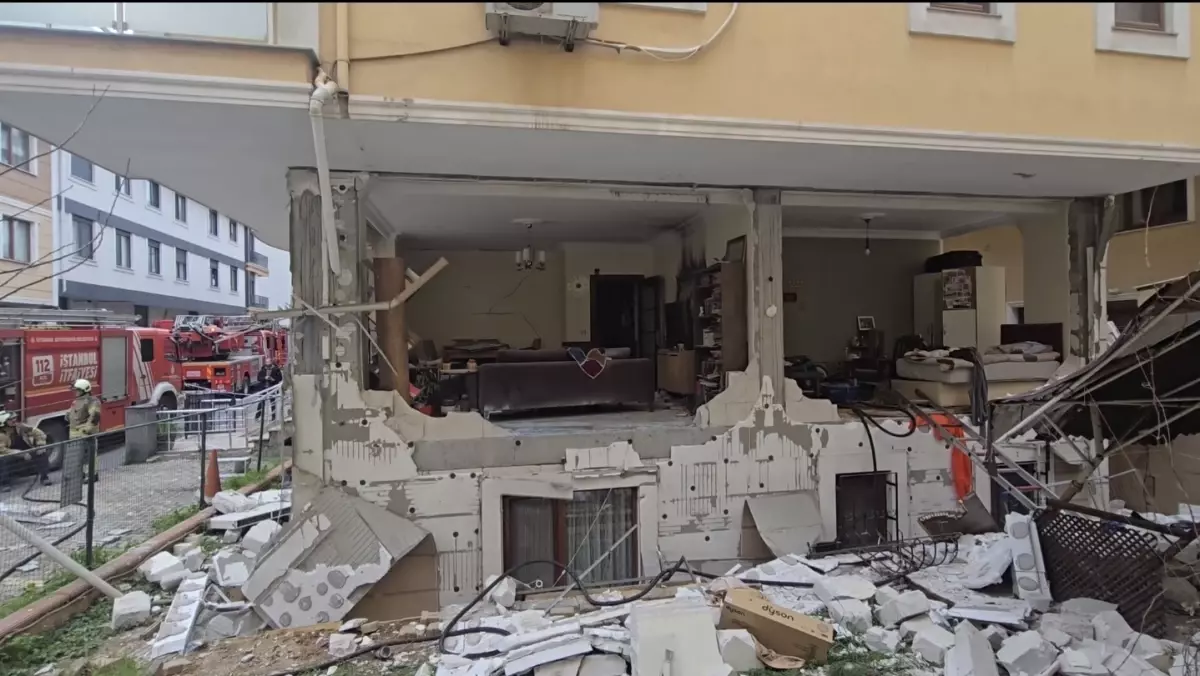 Ataşehir\'de Doğal Gaz Patlaması