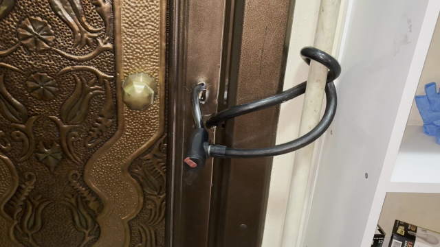 Bağcılar'da bir evde 3 kişinin cansız bedeni bulundu Bağcılar'da bir evde 3 kişinin cansız bedeni bulundu