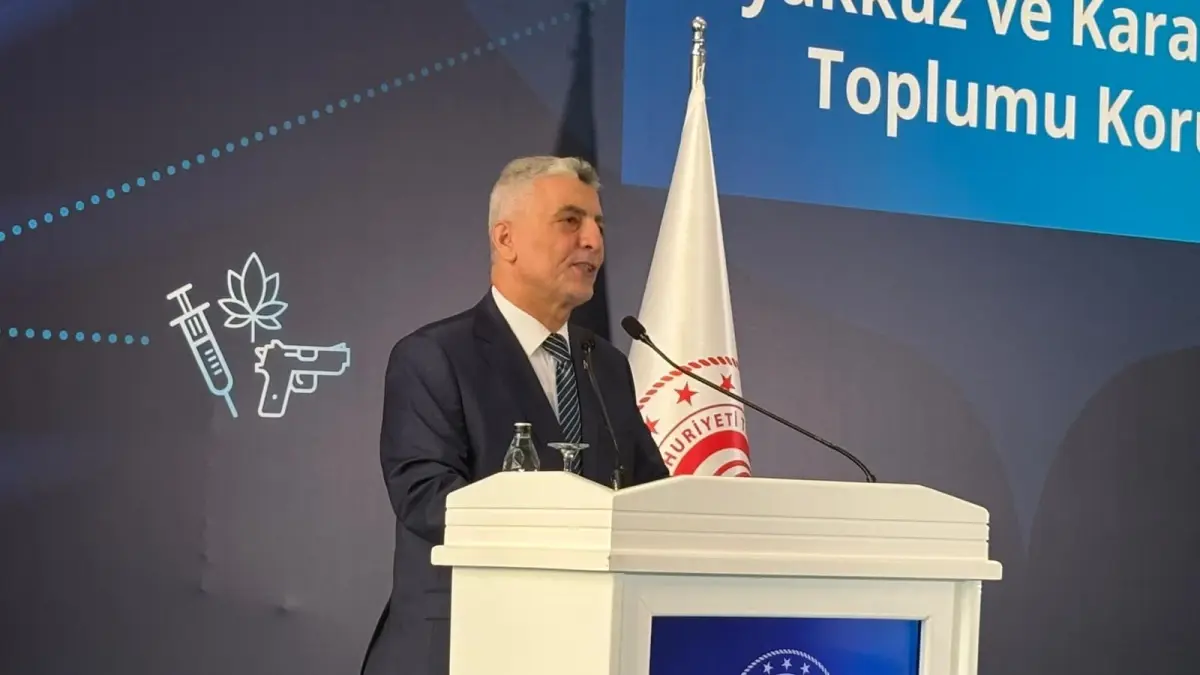 Bakan Bolat: 396 milyar dolar rakamla mal ve hizmet ihracat hedefini aştık