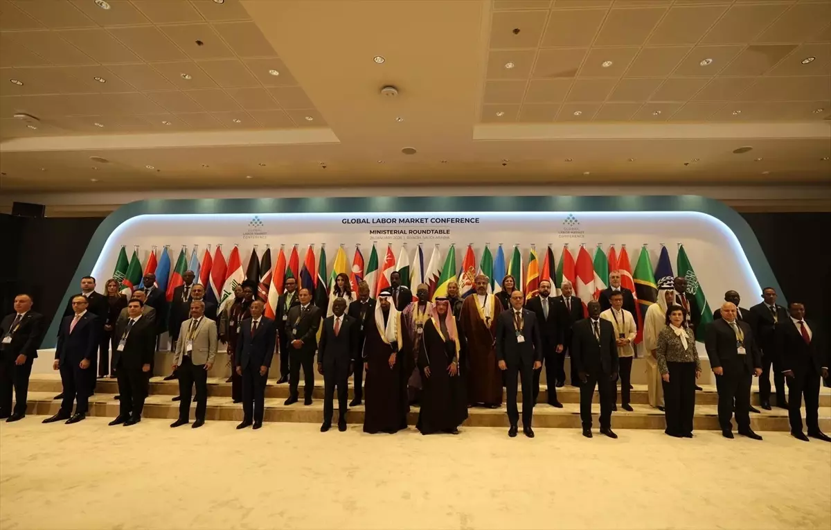 Bakan Işıkhan, 3. Küresel İşgücü Piyasası Konferansı kapsamında Riyad\'da temaslarda bulundu Açıklaması