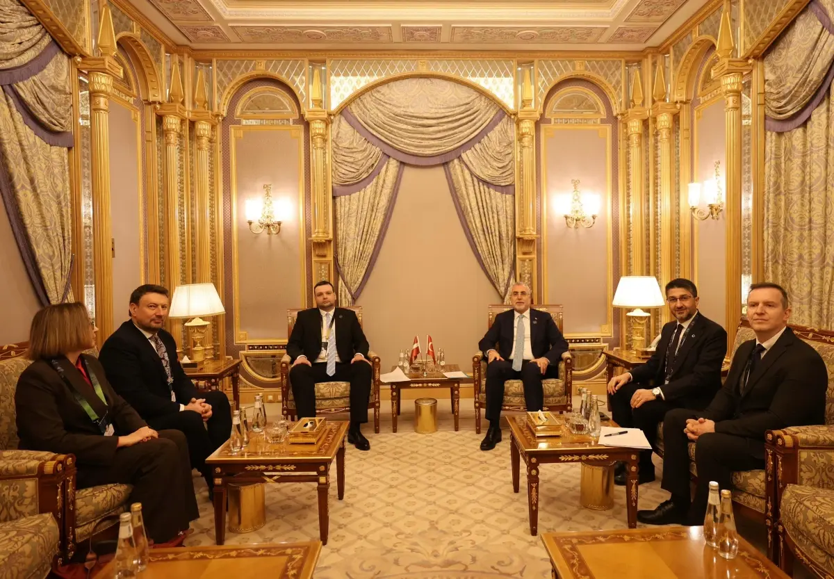 Işıkhan ve Uzulnieks Riyad\'da Görüştü