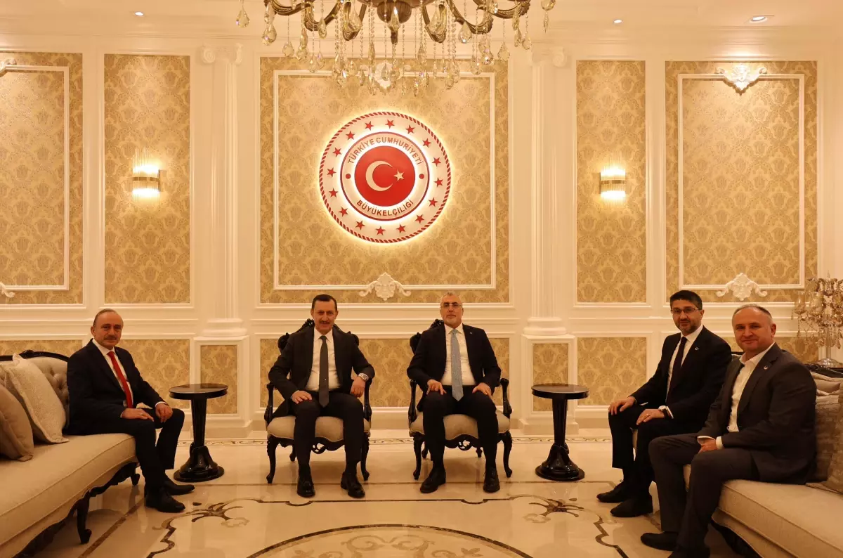 Bakan Işıkhan Riyad\'da Büyükelçiliği Ziyaret Etti