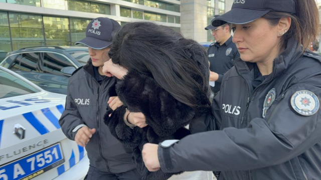 'Beni yakalayamazsınız' diyerek polislere hakaret eden kadın adliyeye sevk edildi