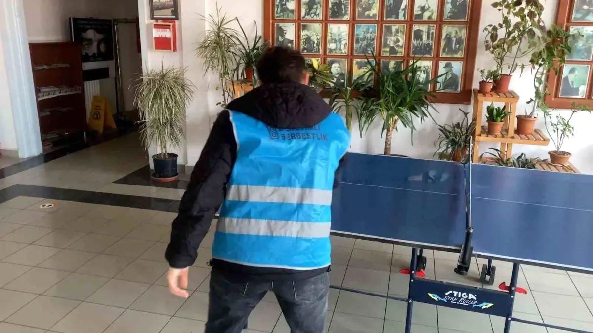 Bolu\'da Yükümlüler Okul Temizliği Yaptı