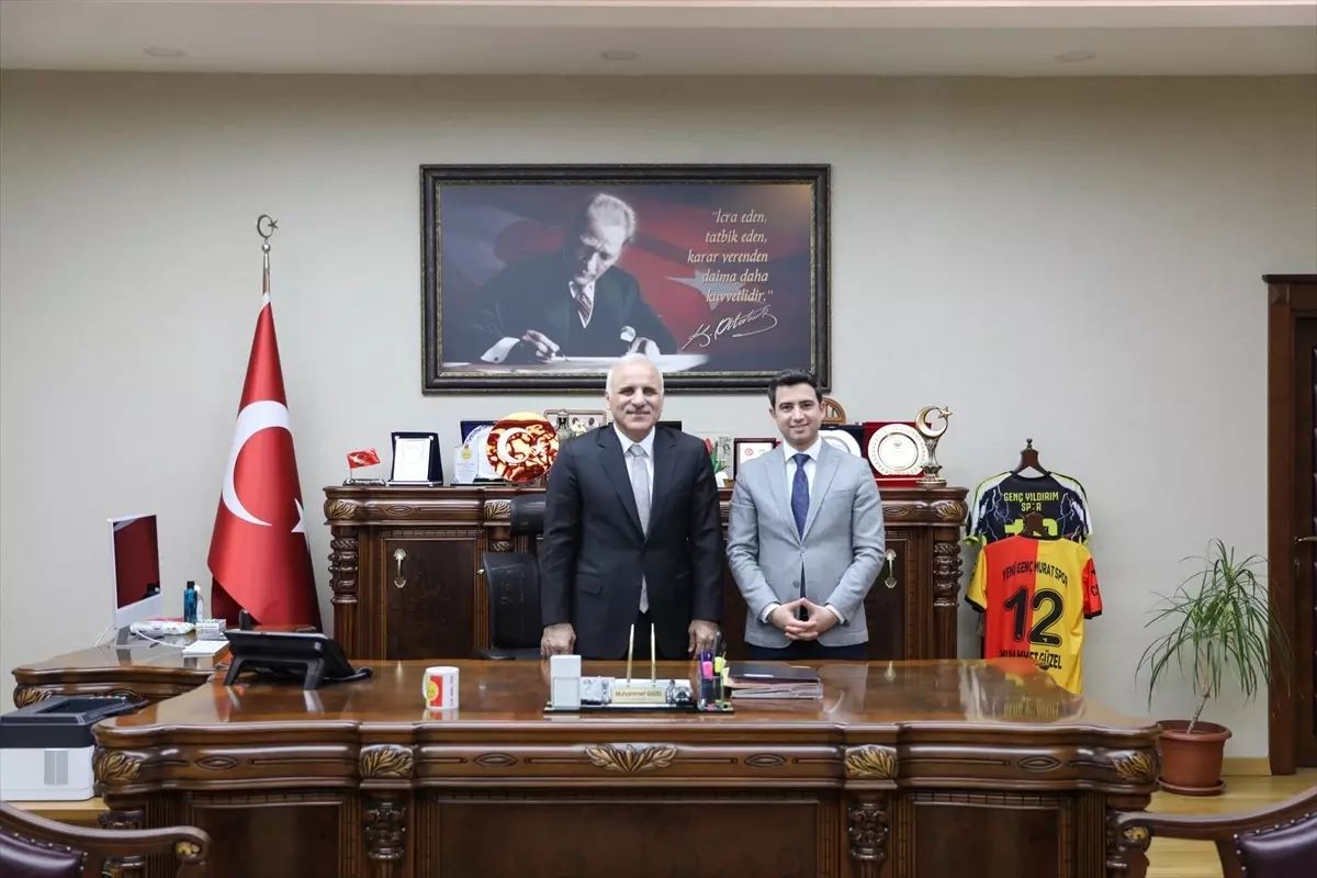 Vali Zorluoğlu Bingöl\'de Kaymakamlığı Ziyaret Etti