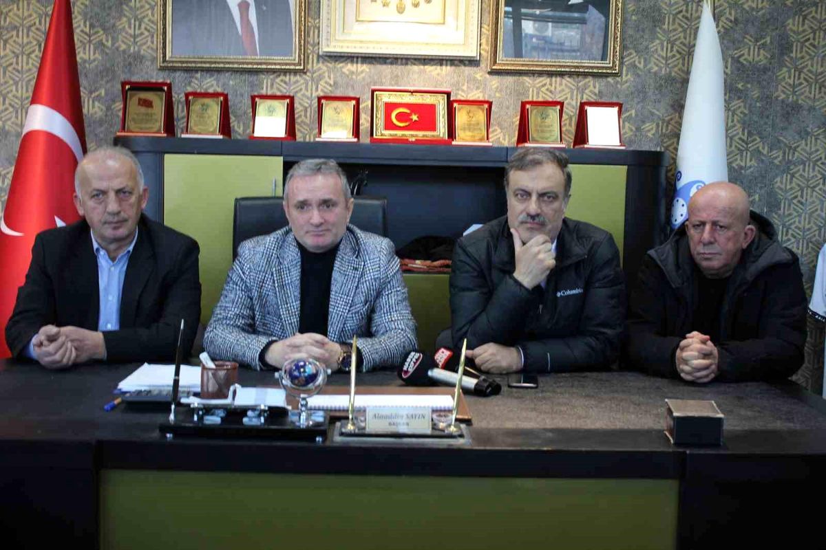 Esnaf odalarından \'indirim çadırı\' çağrısı