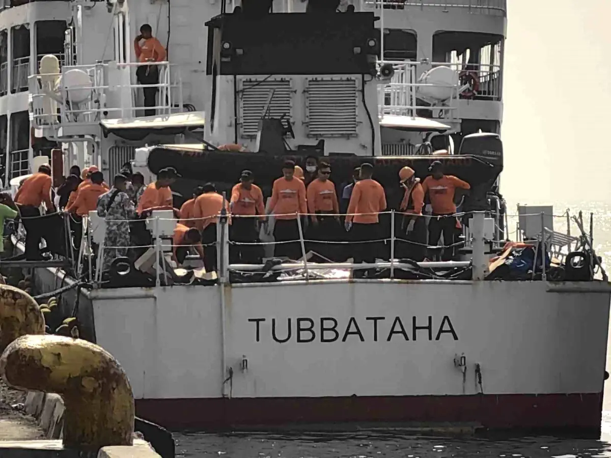 Basilan\'da Feribot Kazası: 18 Ölü, 24 Kayıp