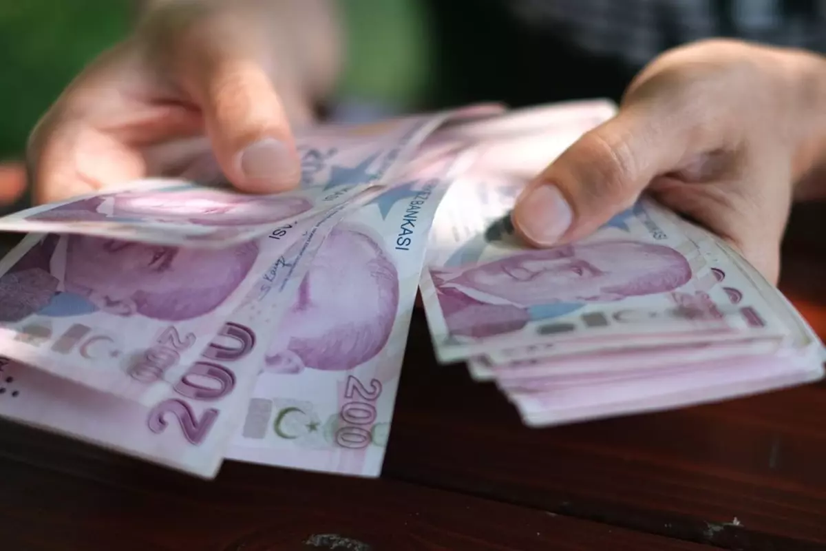 İstediği zammı alamayan emeklilere verilecek bayram ikramiyesi de belli gibi