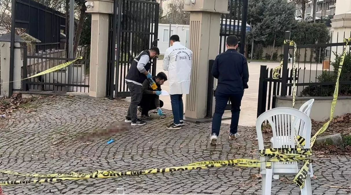 Kağıthane\'de Cenazede Kardeş Katli