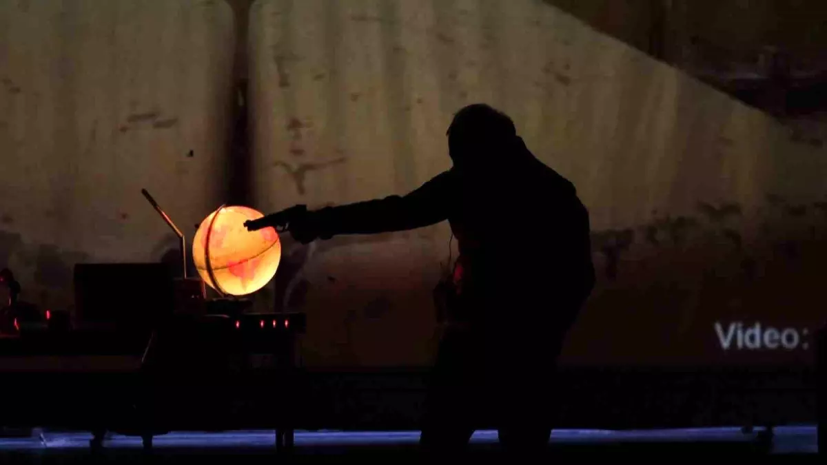 Yıldırım\'da tiyatro gösterisi