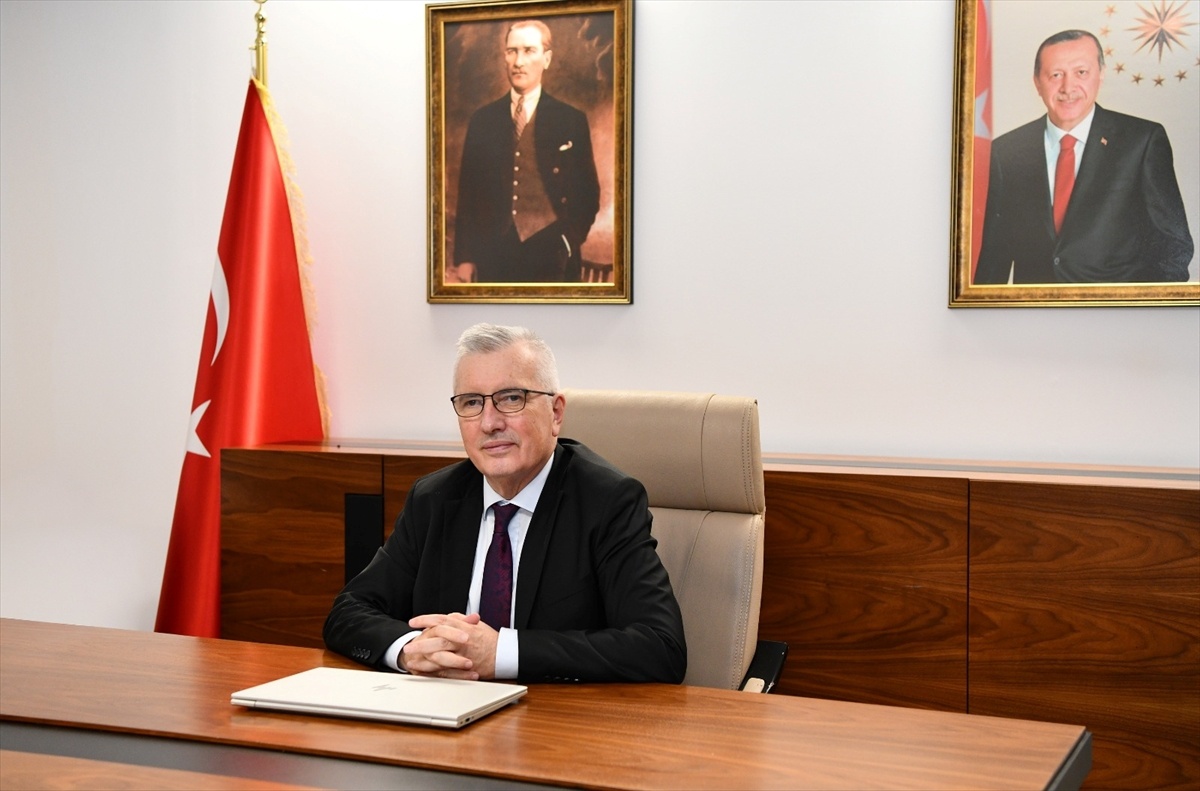 YÖKAK\'ta Ümit Kocabıçak Yeniden Başkan