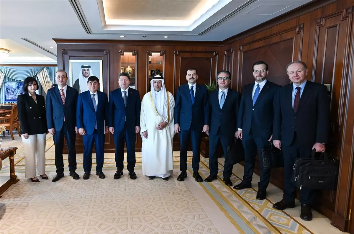 Bakan Tunç, Katar\'da Yargı İşbirliğini Görüştü