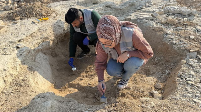 Adıyaman'da, Göbeklitepe'deki 'T' şekilli taşların benzeri ortaya çıktı