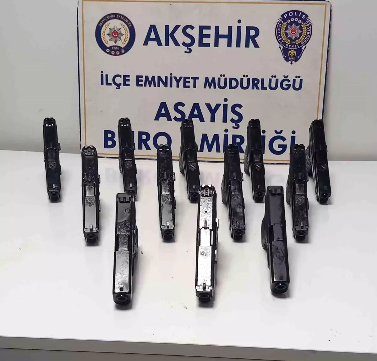 Konya\'da Silah Kaçakçılığı Operasyonu