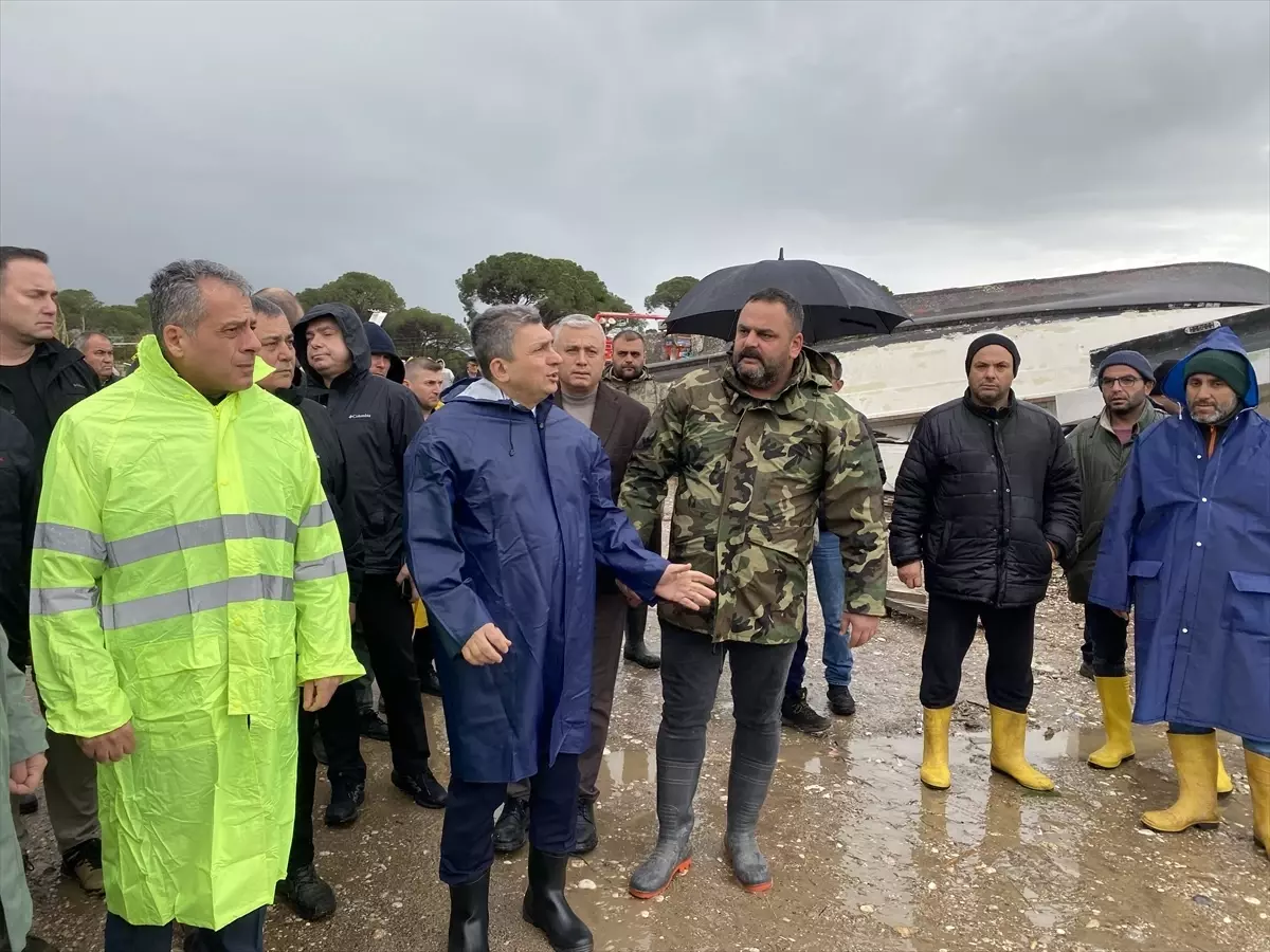 Antalya\'da Hortum Zararları İncelendi