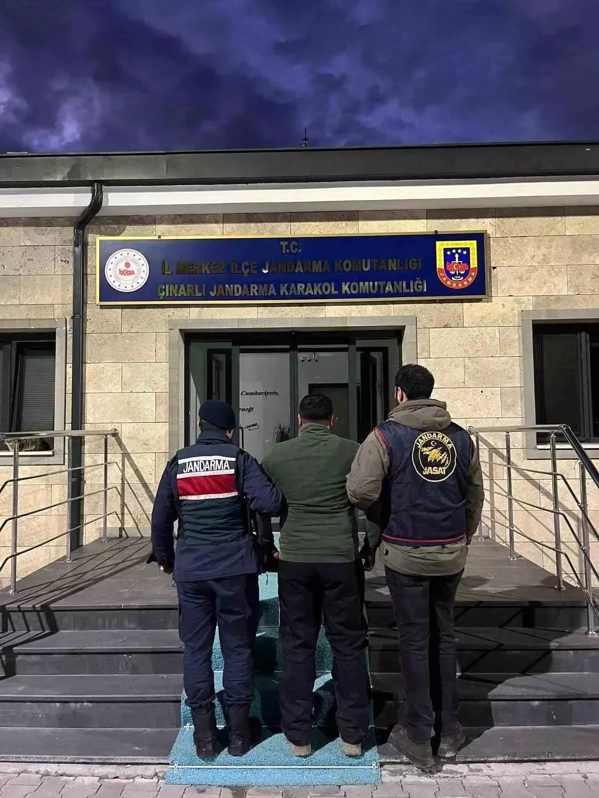 Çanakkale\'de 5 Şüpheli Tutuklandı