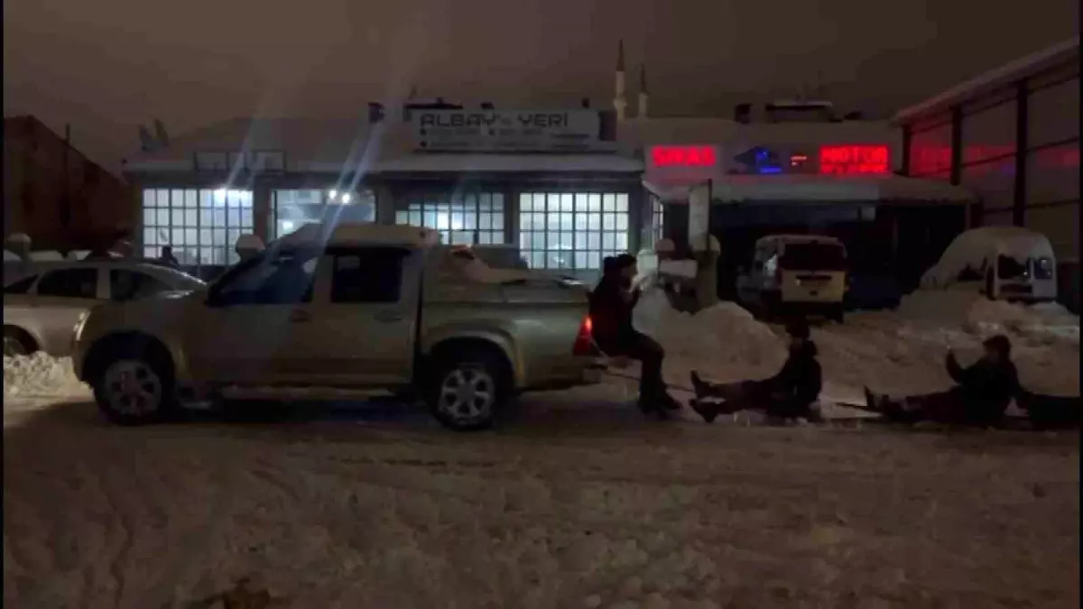 Sivas\'ta Kar Eğlencesi