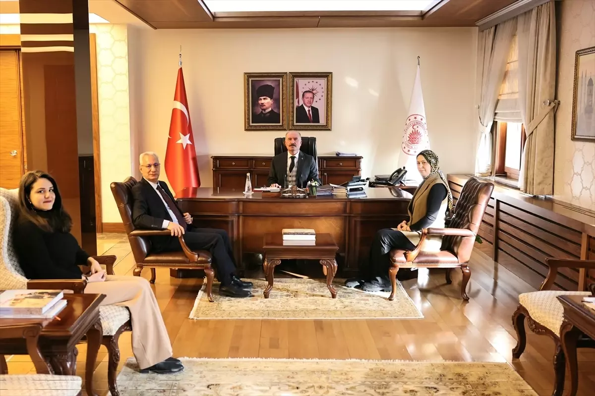 Çorum Gümrük Müdürü\'nden Vali\'ye Ziyaret