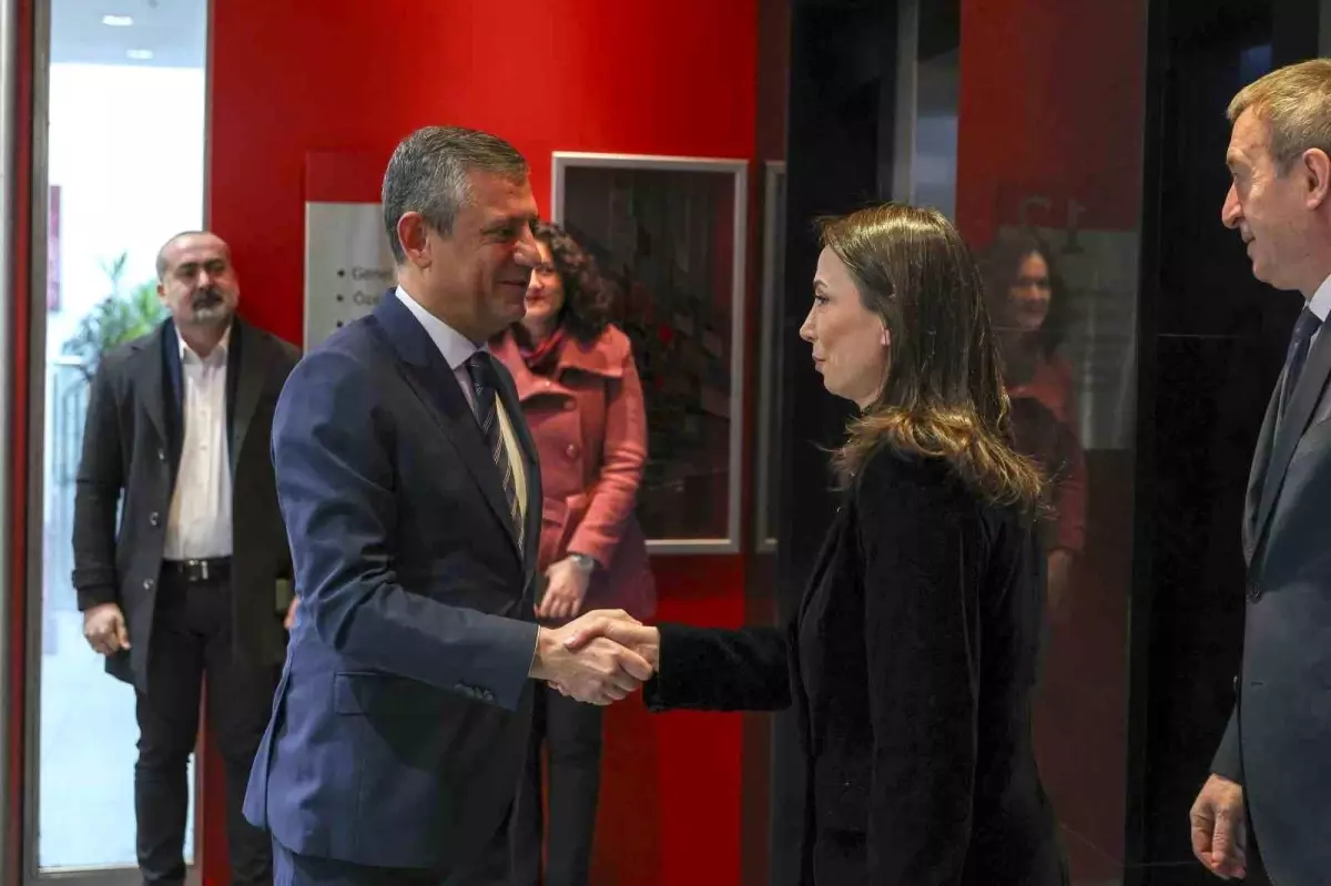 DEM Parti\'den CHP\'ye ziyaret