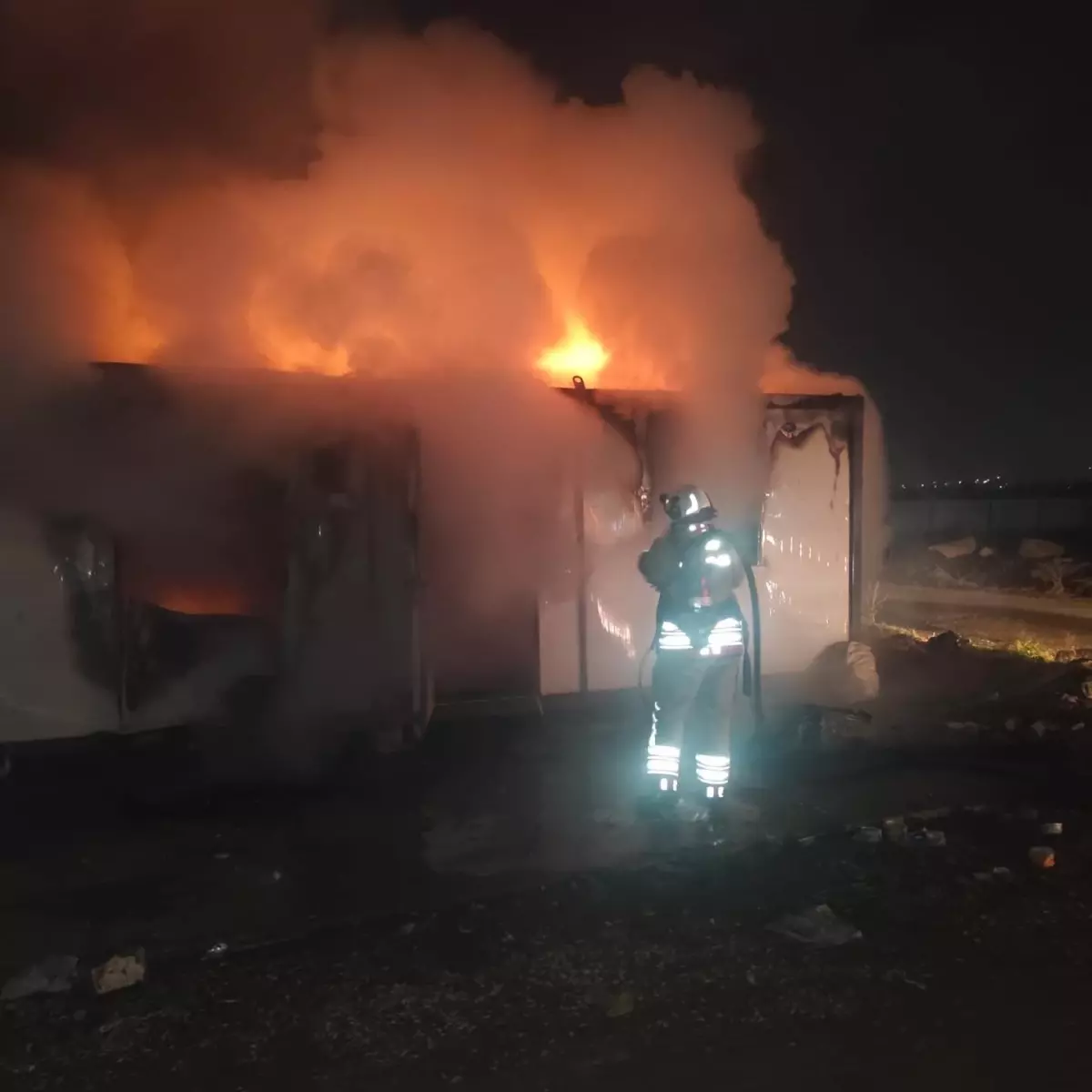 Antakya\'da Konteyner Yangını