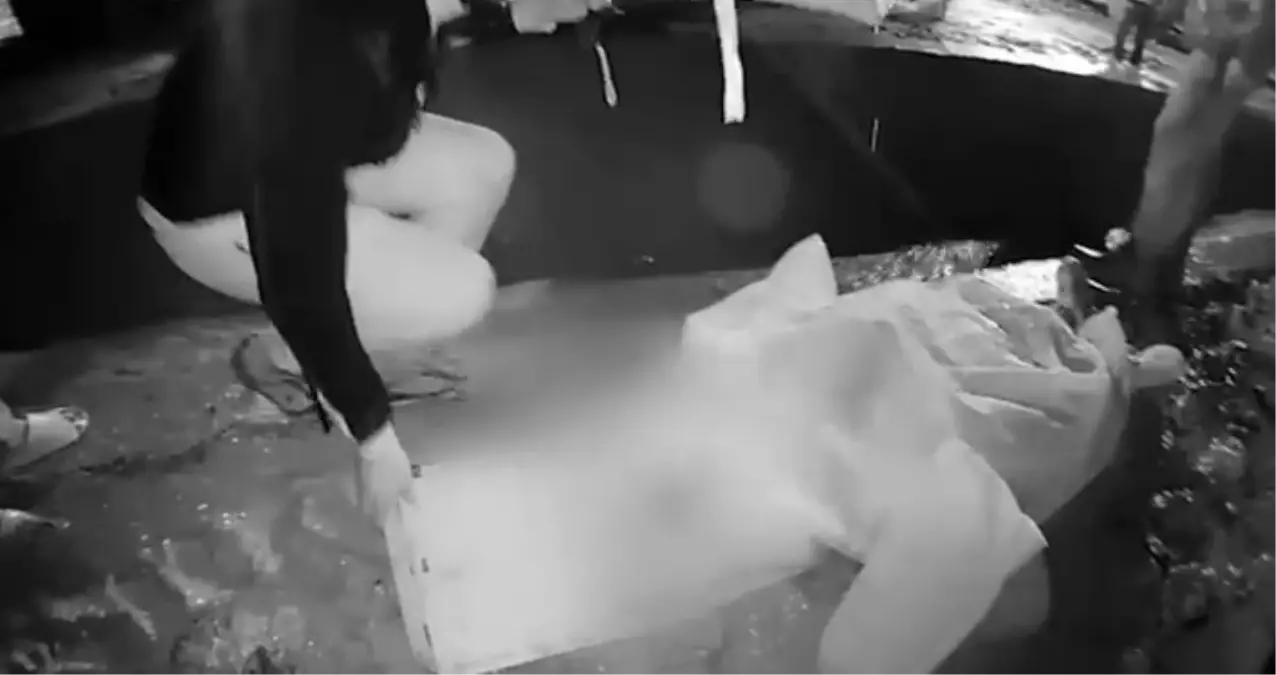 Erdemli\'de Minibüs Uçuruma Düştü: 13 Yaralı