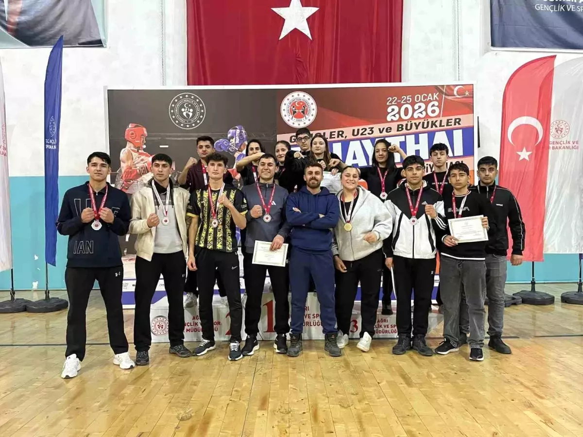 Muşlu Sporcular Muaythai Şampiyonasında Başarı Elde Etti