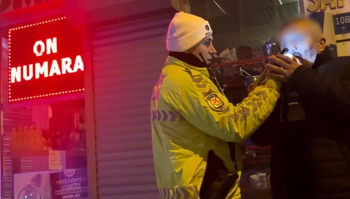 Alkollü Sürücü, Polisi Kandırmaya Çalıştı