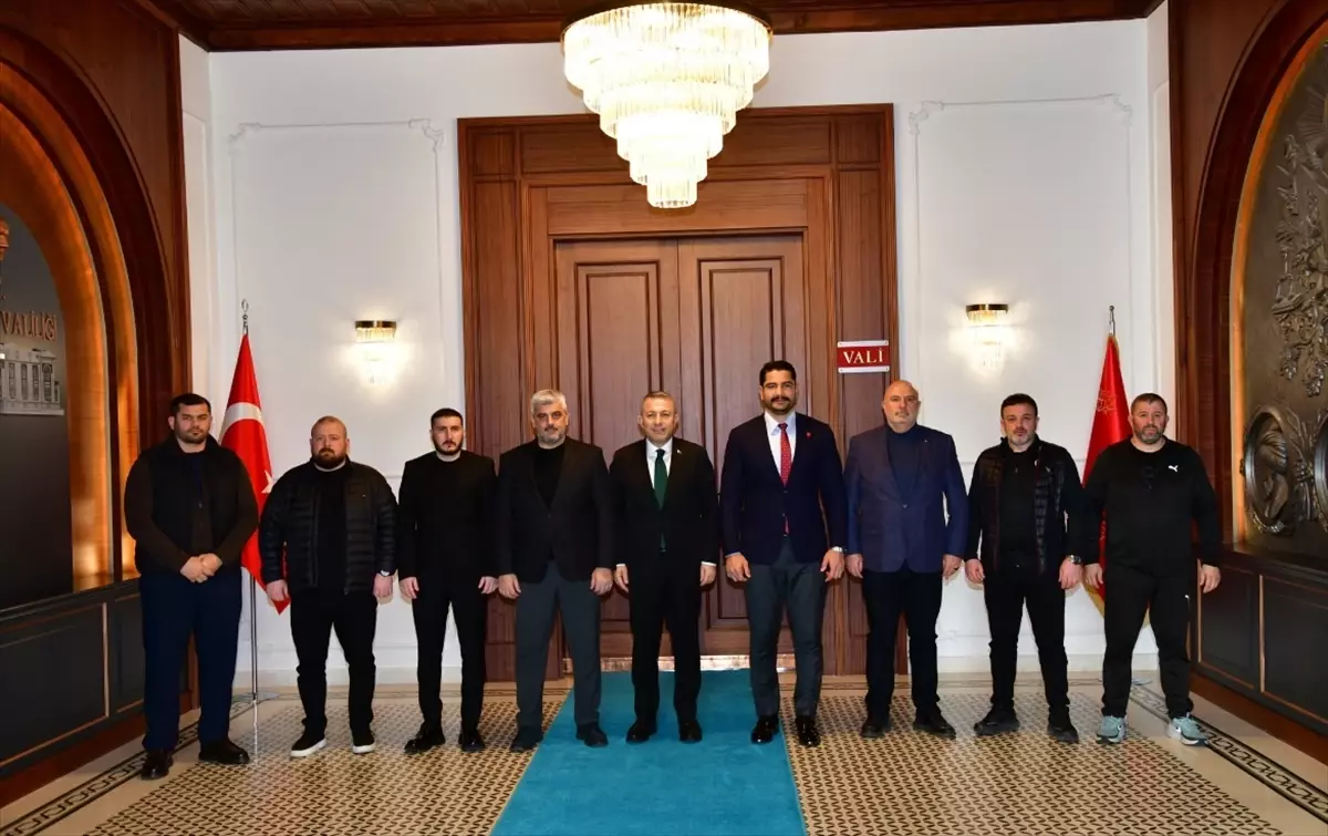 Akgül\'den Vali ve Başkan\'a Ziyaret