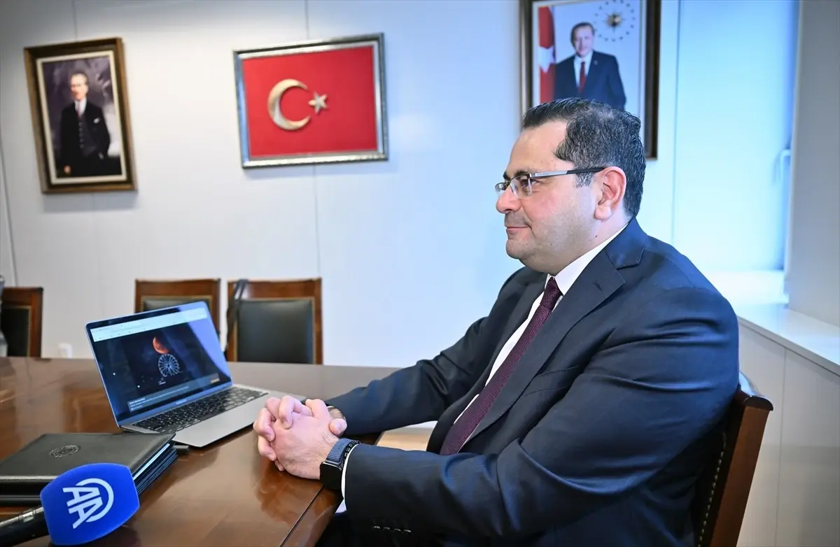 Büyükelçi Tantekin\'den AA\'nın Yılın Kareleri Oylamasına Katılım