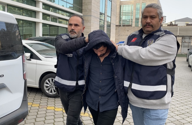 Yasak aşk cinayetinin en yakın tanığını ifadesi: Annemin cinsel görüntüleri olan telefonu kırdım