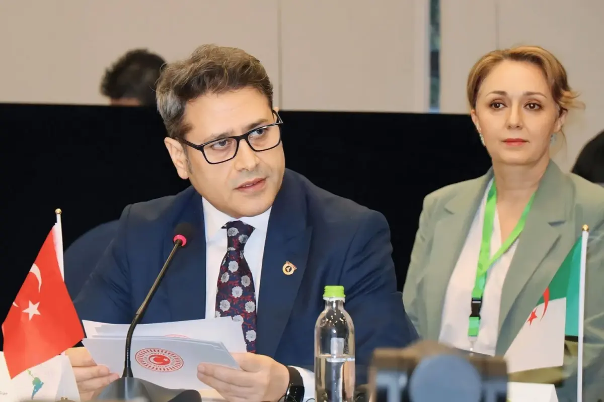 Ali Şahin PARLATINO\'da konuştu: Daha adil bir küresel düzen mümkündür