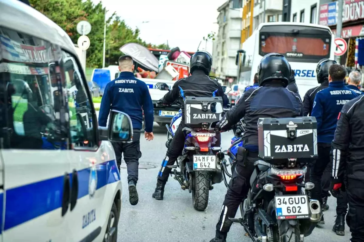 Esenyurt\'ta kaldırım işgaline geçit yok