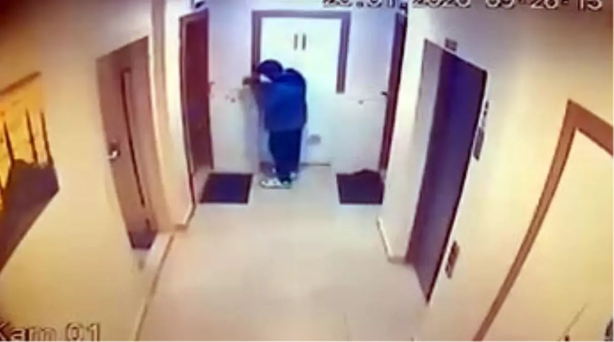 Esenyurt\'ta Yardım Kutusu Hırsızlığı