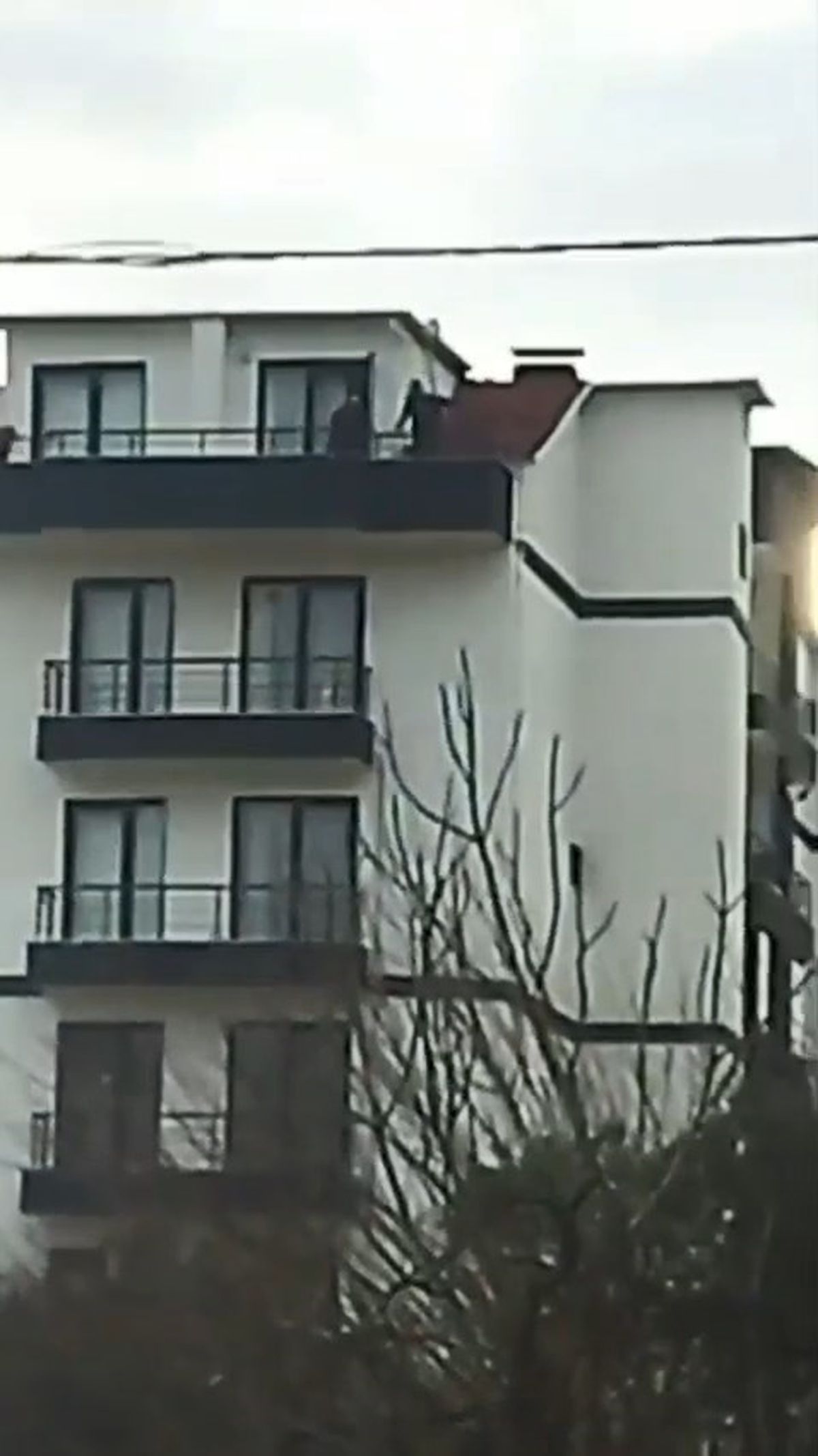 FETÖ\'ye Üye İhraç Üsteğmen Çatıda Yakalandı