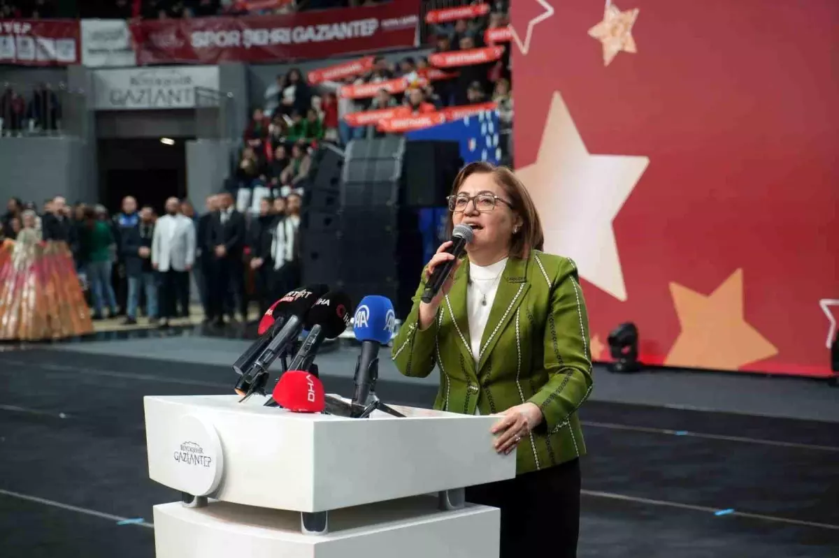 Gaziantep\'in \'Genç Yıldızları\' ödülle taçlandı