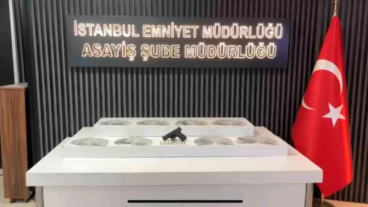 Kadıköy\'de Dolandırıcılara Tutuklama